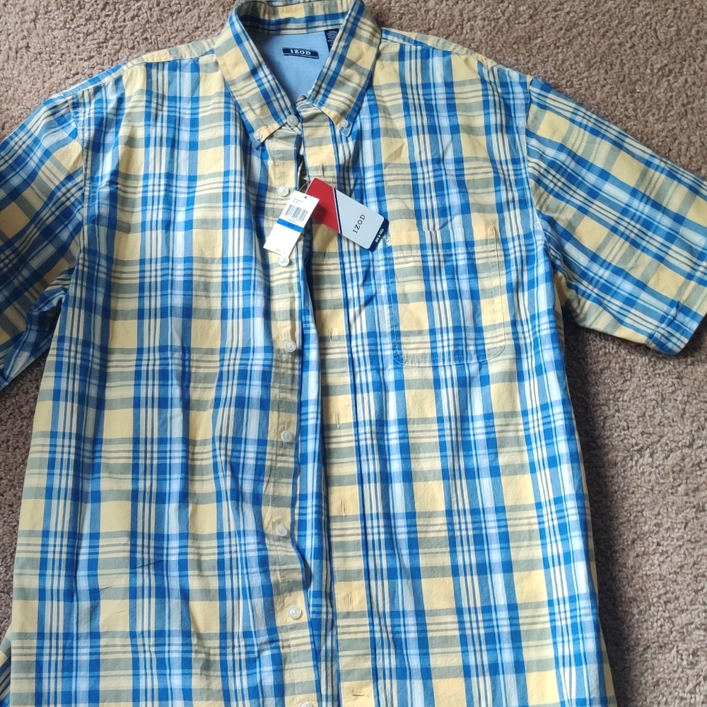 New mens T  Izod button up